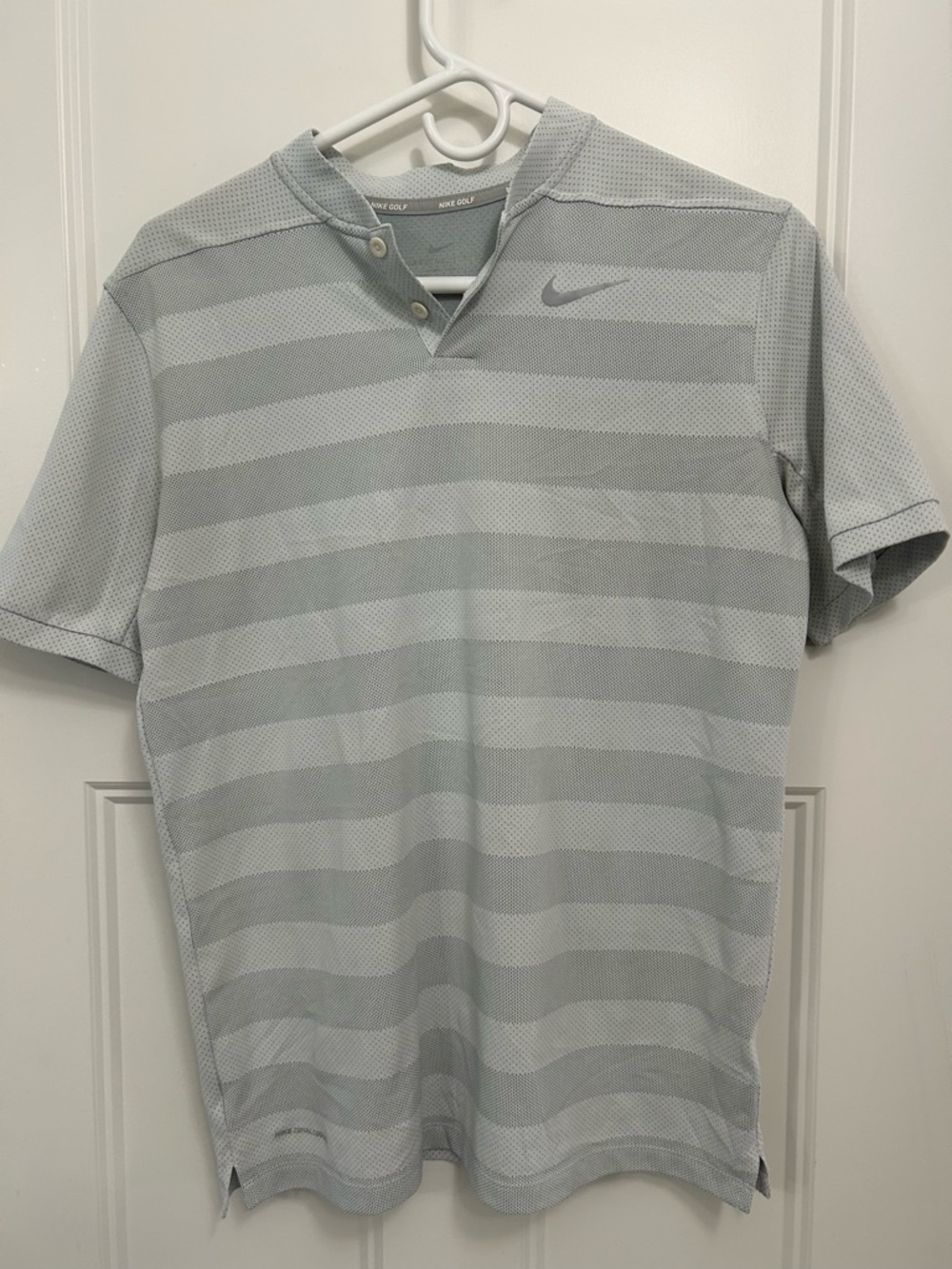 Nike Golf  Boys Gray Striped Golf Polo- Size XL